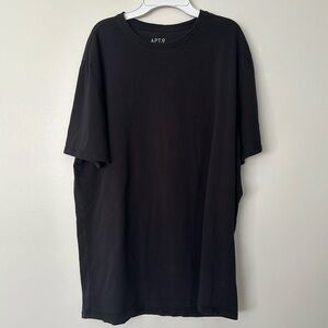 Men’s basic black t-shirt
